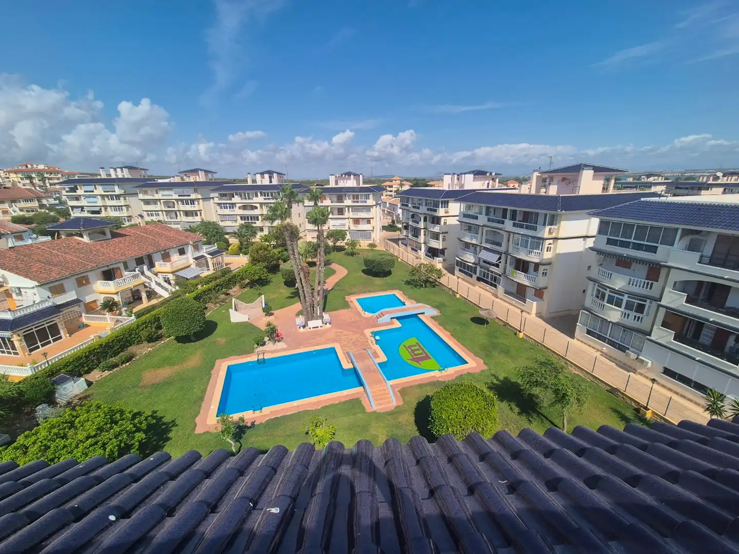 Exterior view of Flat for sale in Torrevieja  with Air Conditioner, Terrace and Storage room