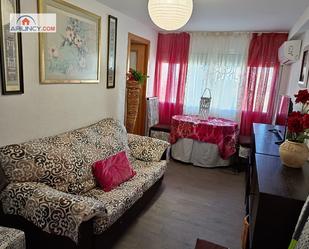 Living room of Flat to rent in  Sevilla Capital  with Air Conditioner