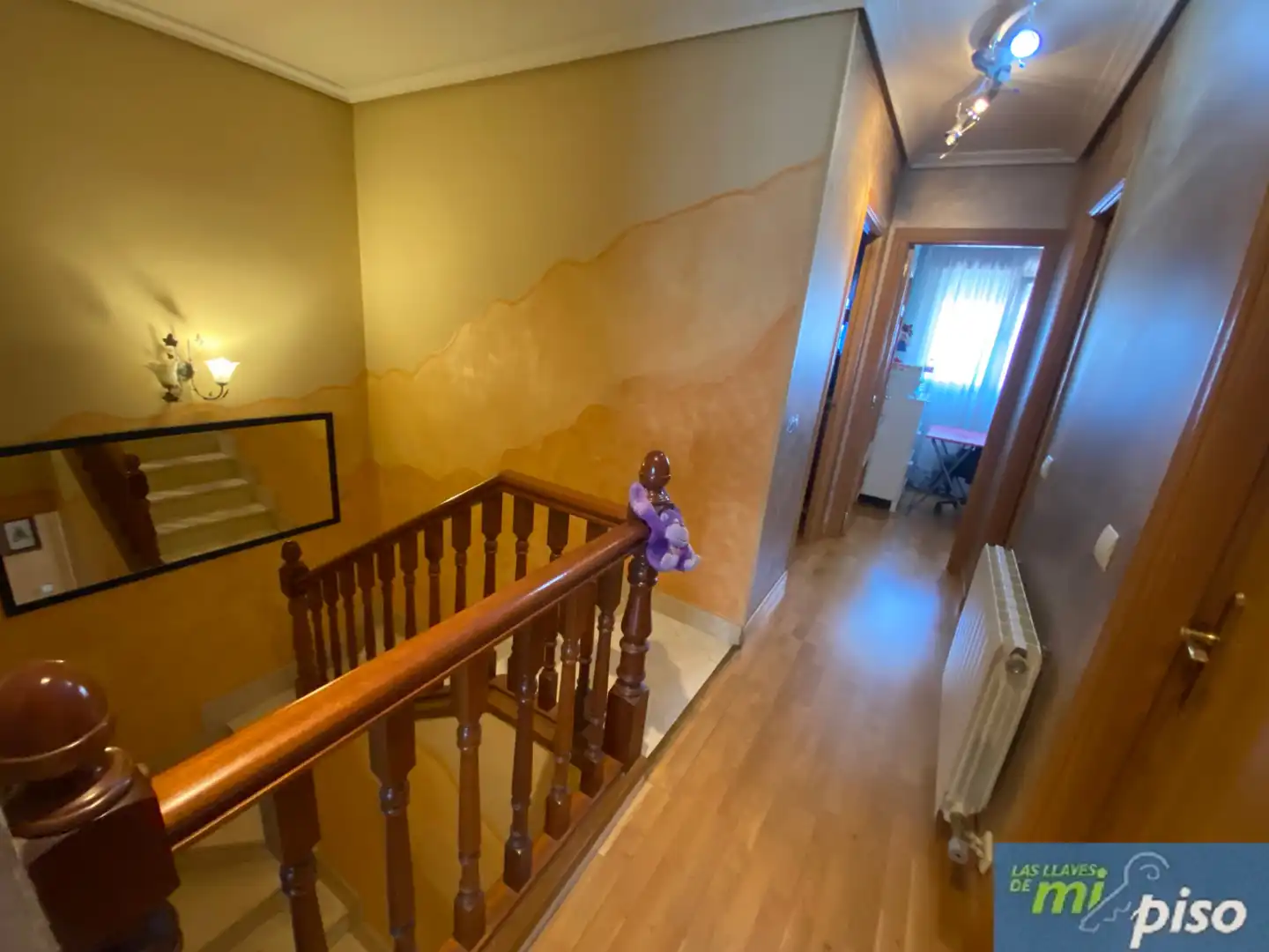 Casa adosada en venta en Cistérniga con Calefacción, Jardín privado y Parquet