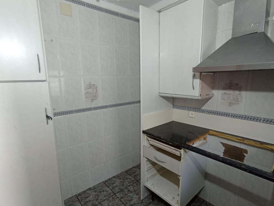 Kitchen of Single-family semi-detached for sale in Sabadell