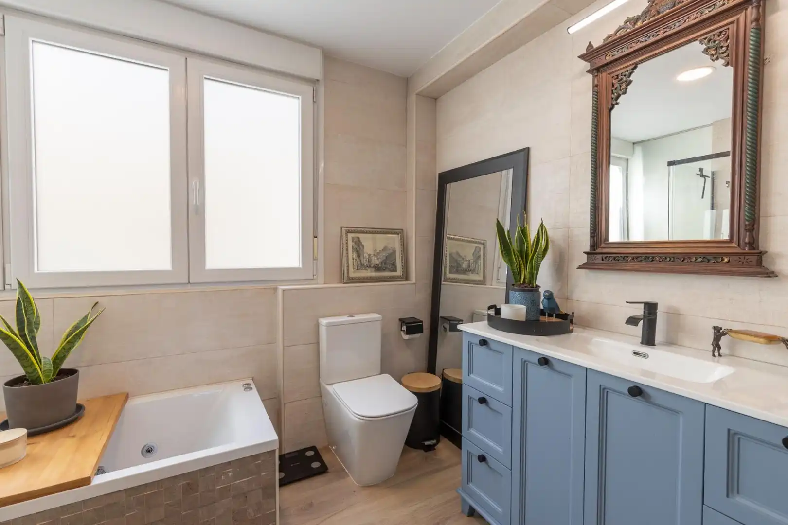 Baño de Ático en venta en Granada con Aire acondicionado, Calefacción y Terraza