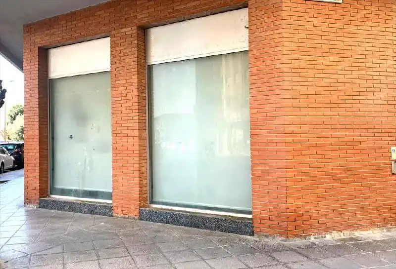 Local comercial en alquiler en Zona Papa Luna - Platja del Gurugú, imagen 3
