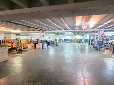 Nau industrial en venda a Centre
