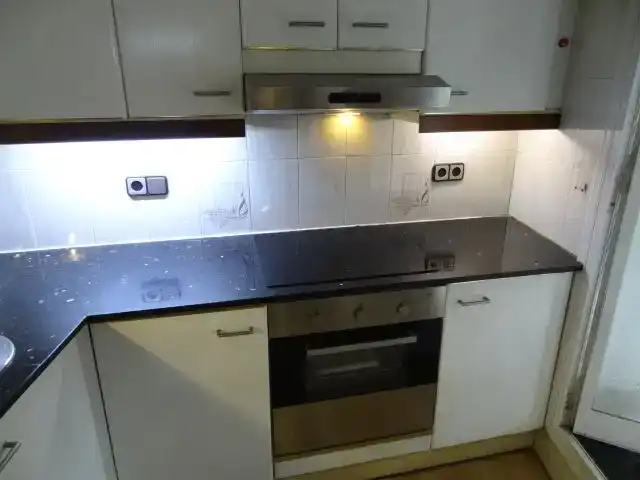 Cuina de Pis en venda en Mollet del Vallès amb Aire condicionat i Balcó