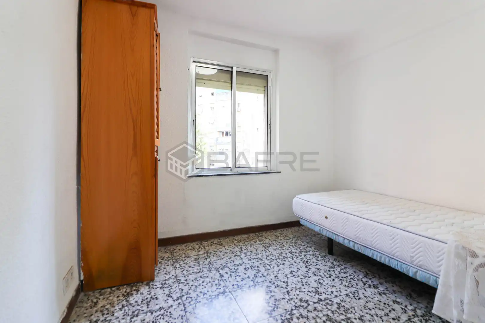 Bedroom of Flat for sale in Madrid