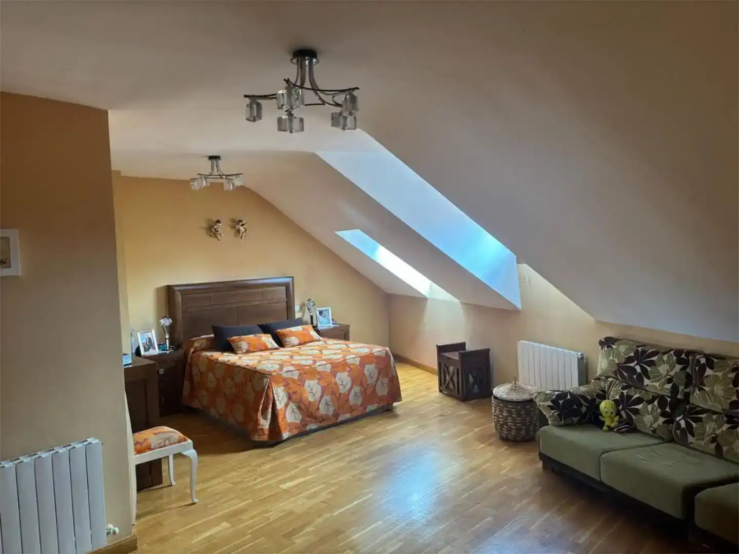 Habitación de Dúplex en venta en Peñafiel con Parquet, Trastero y Amueblado