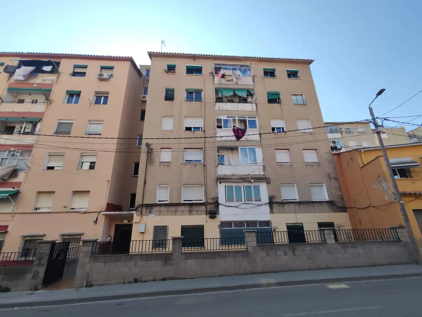 Vista exterior de Pis en venda en Rubí