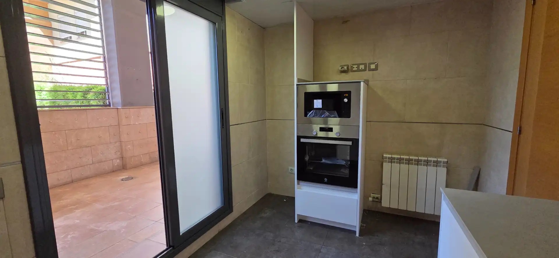 Küche von Maisonette zum Verkauf in Barcelona mit Klimaanlage, Heizung und Parkett