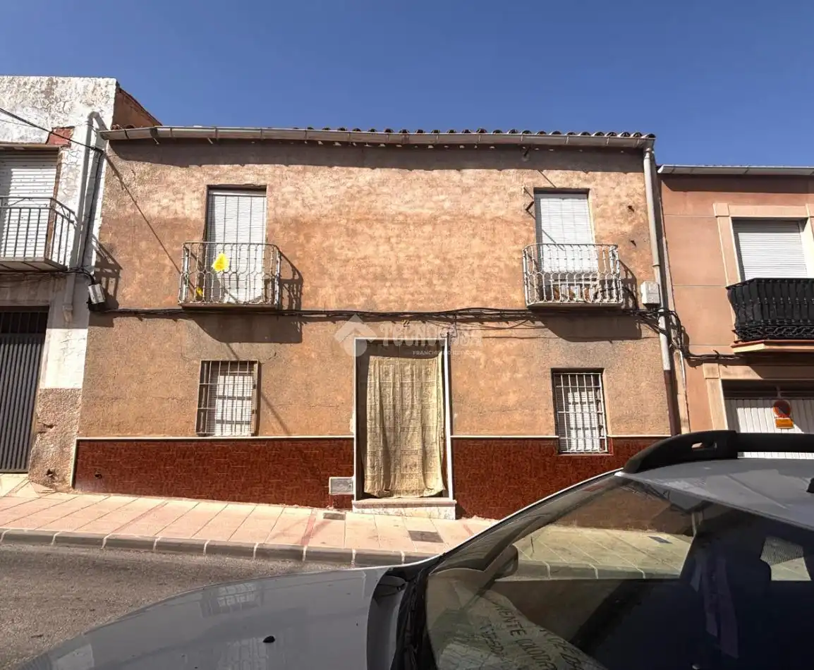 Vista exterior de Casa o xalet en venda en Jódar