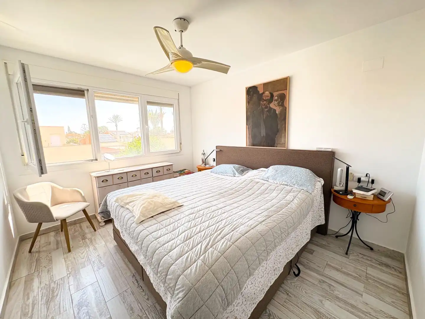 Habitación de Casa o chalet en venta en Torrevieja con Balcón y Piscina comunitaria