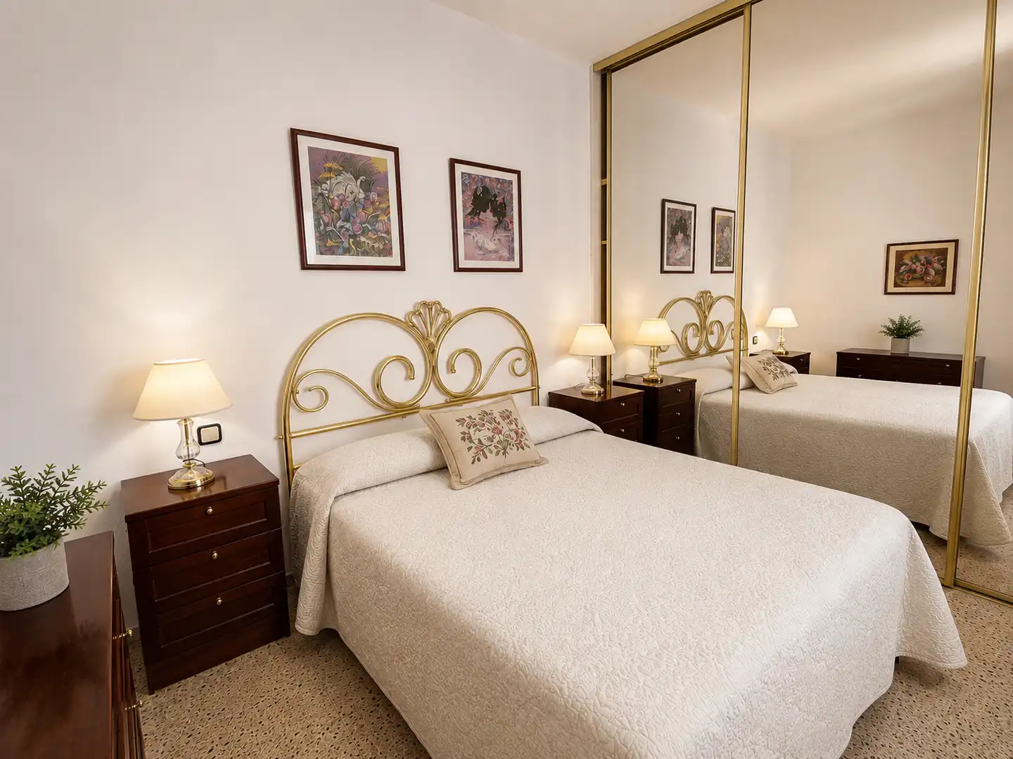 Schlafzimmer von Wohnung zum Verkauf in Barcelona mit Balkon