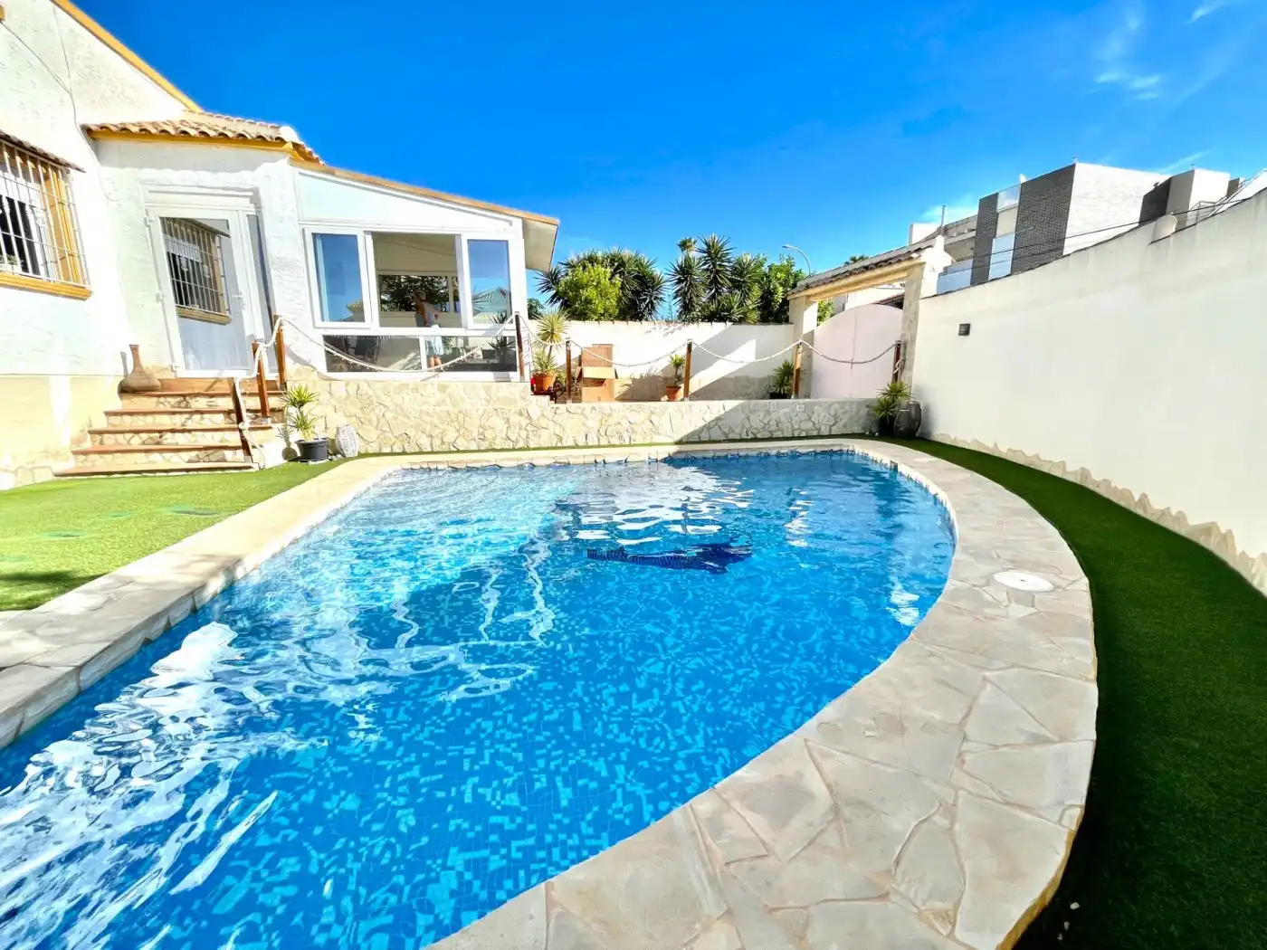 Swimming pool of Houses for rent in San Fulgencio  with Air Conditioner, Heating and Private garden