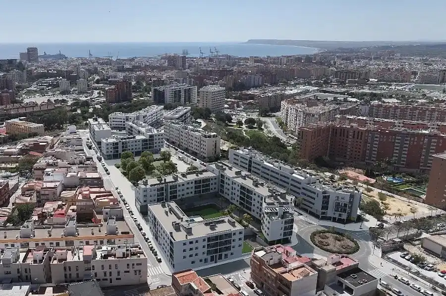 Vista exterior de Apartament en venda en Alicante / Alacant amb Aire condicionat, Terrassa i Traster