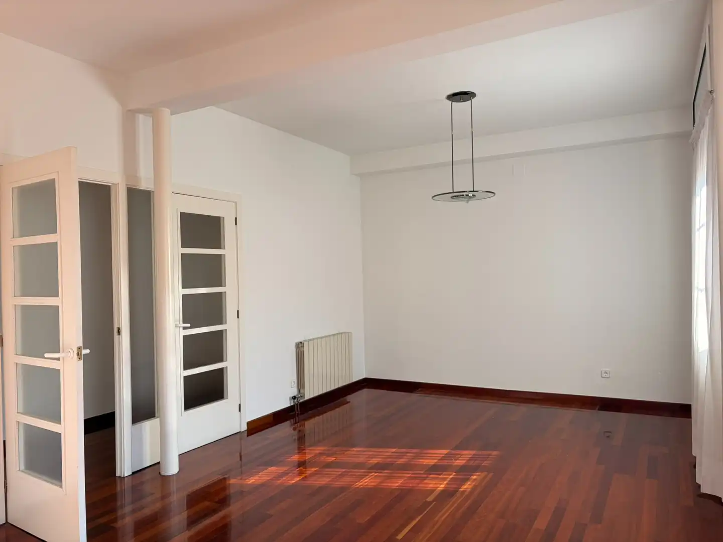 Living room of Flat for rent in Les Borges Blanques  with Air Conditioner, Heating and Parquet flooring