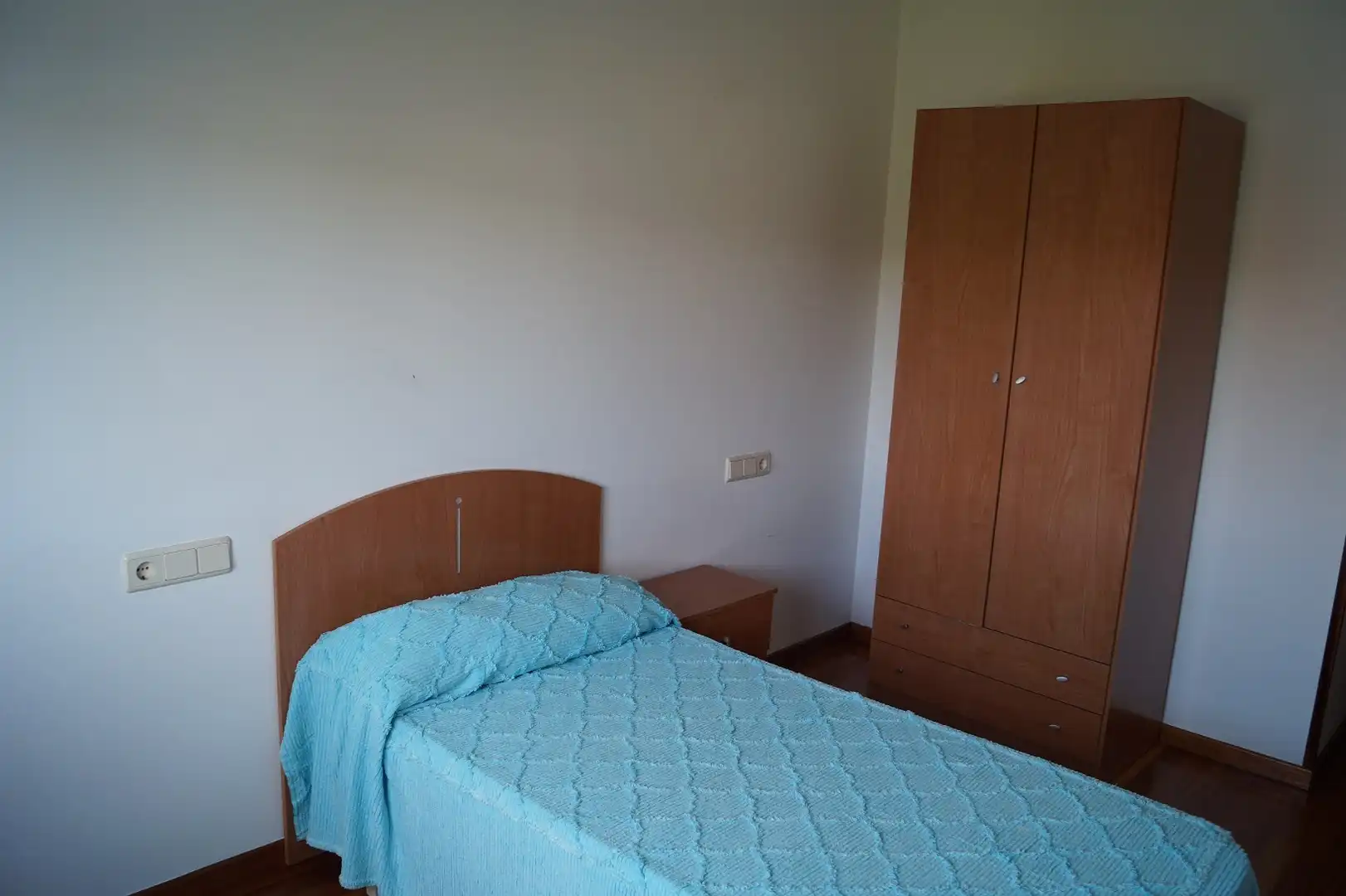 Habitación de Ático en venta en Boiro con Calefacción, Parquet y Trastero