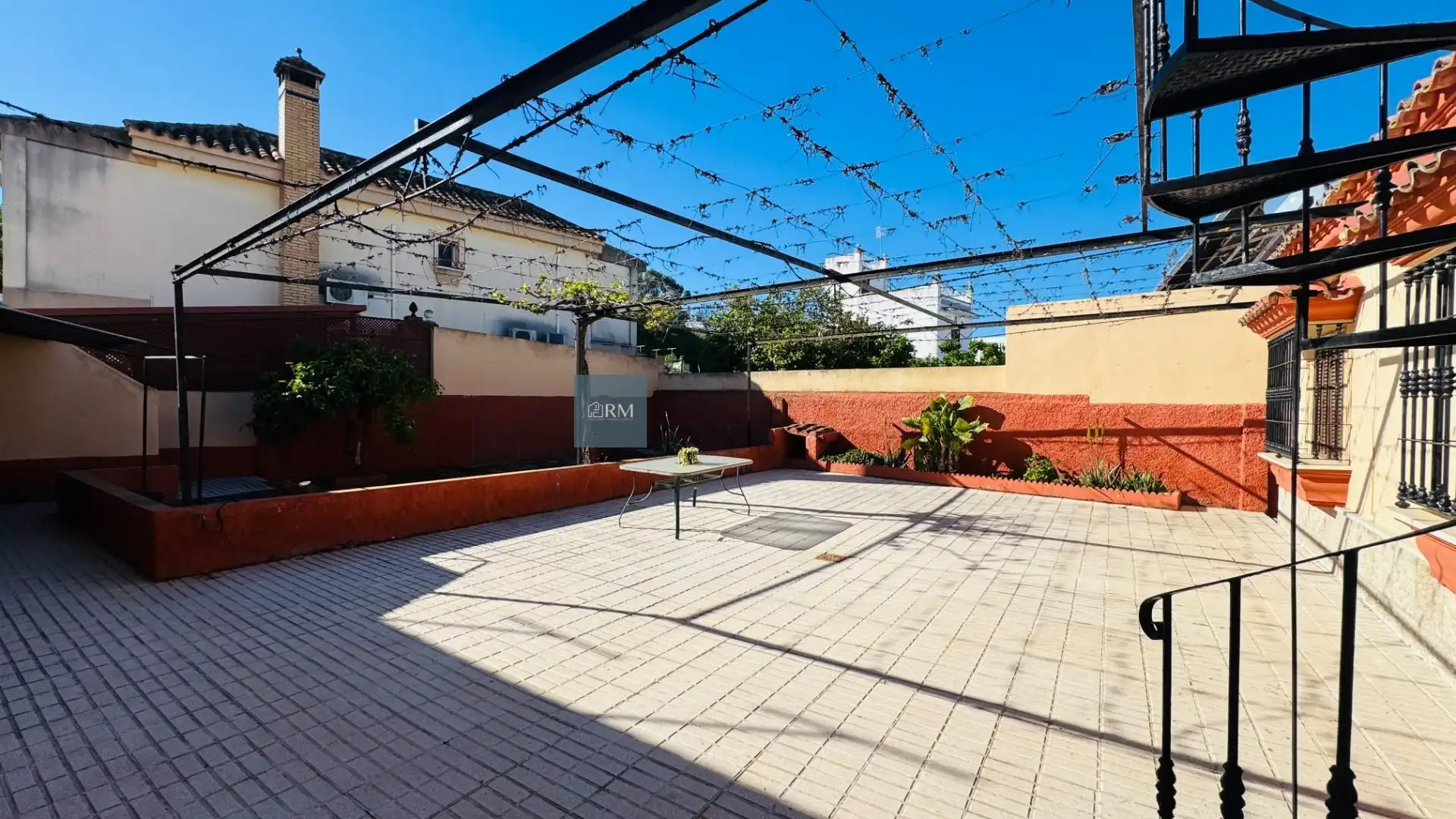 Terrassa de Casa o xalet en venda en Sanlúcar de Barrameda amb Jardí privat, Terrassa i Traster