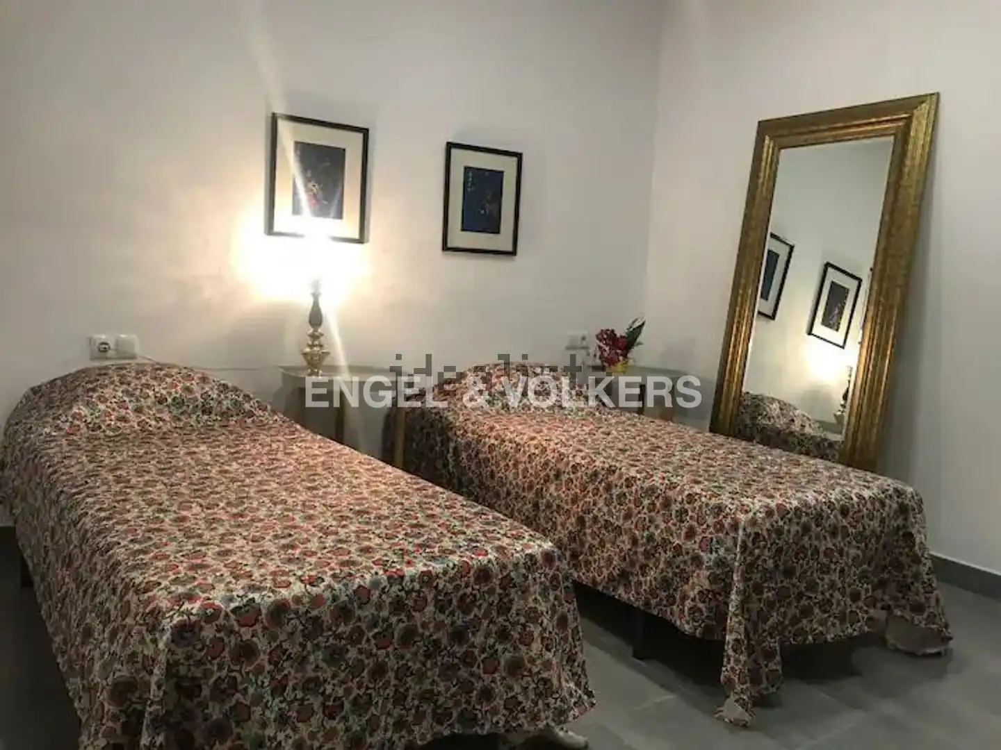 Schlafzimmer von Wohnung zur Miete in Barcelona mit Klimaanlage und Heizung