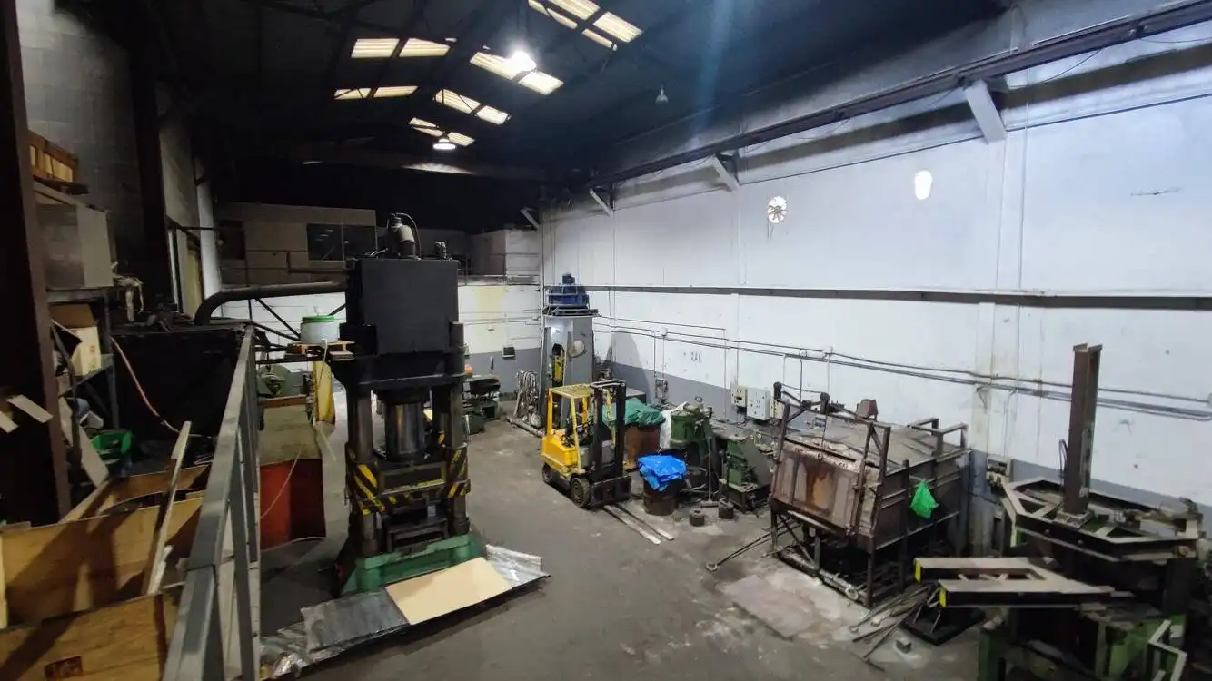 Nave industrial en venta en Vallirana