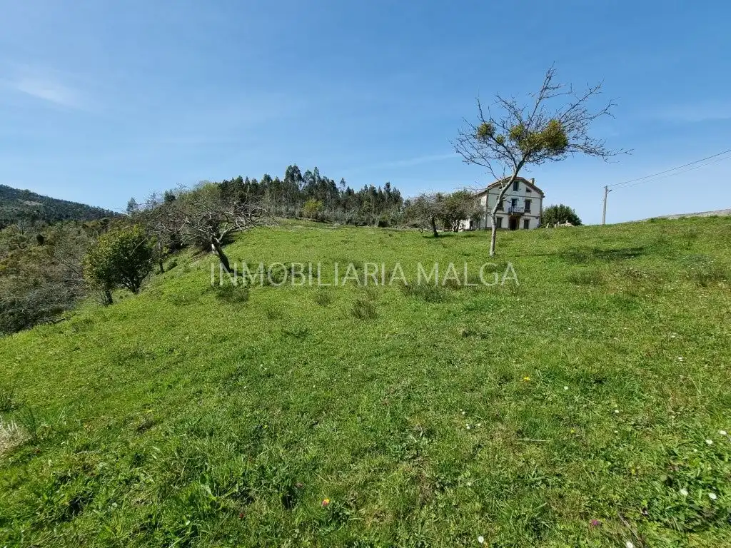 Casa o xalet en venda en Colunga amb Jardí privat i Traster