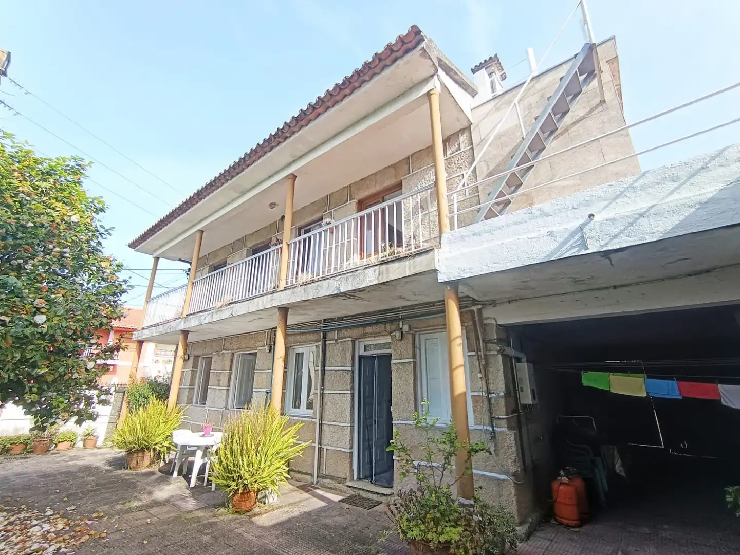Vista exterior de Casa o chalet en venta en Pontevedra Capital  con Calefacción, Jardín privado y Terraza