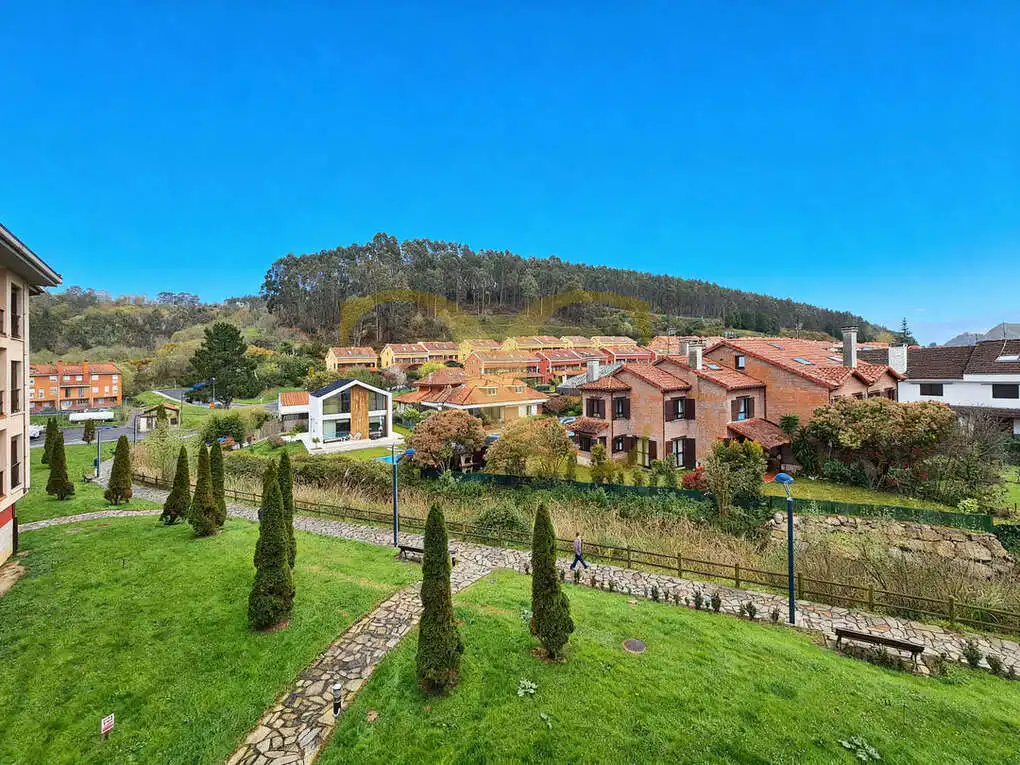 Außenansicht von Wohnungen zum Verkauf in Ribadesella mit Heizung, Abstellraum und Möbliert