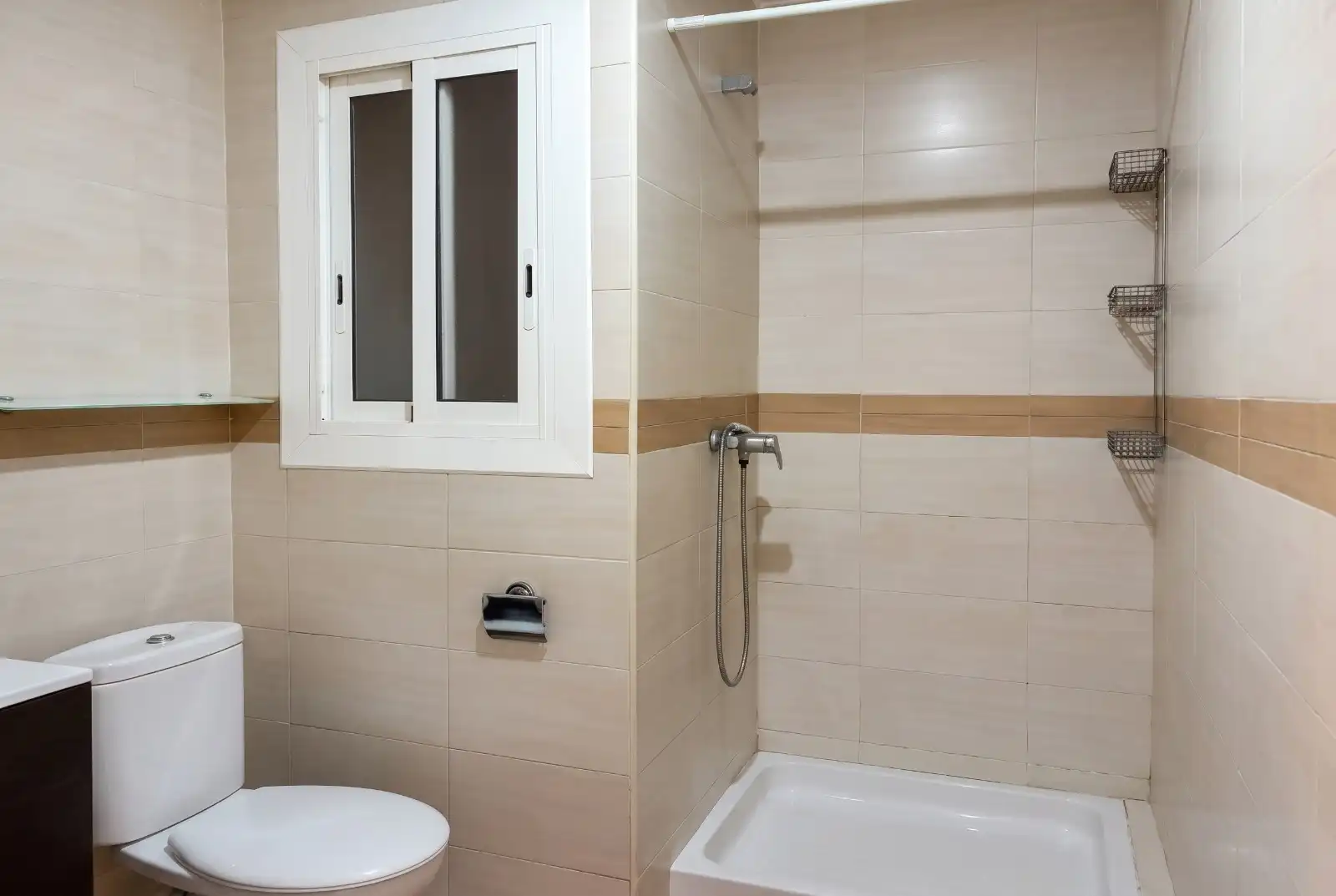 Bany de Pis en venda en L'Eliana amb Terrassa i Balcó