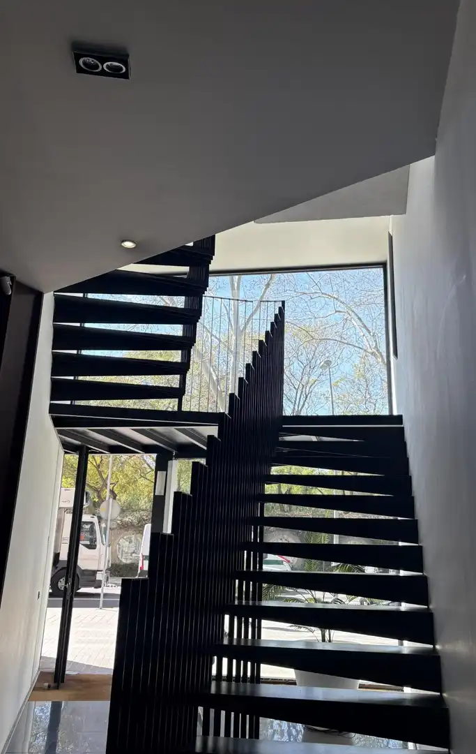 Wohnung zum Verkauf in Barcelona mit Balkon