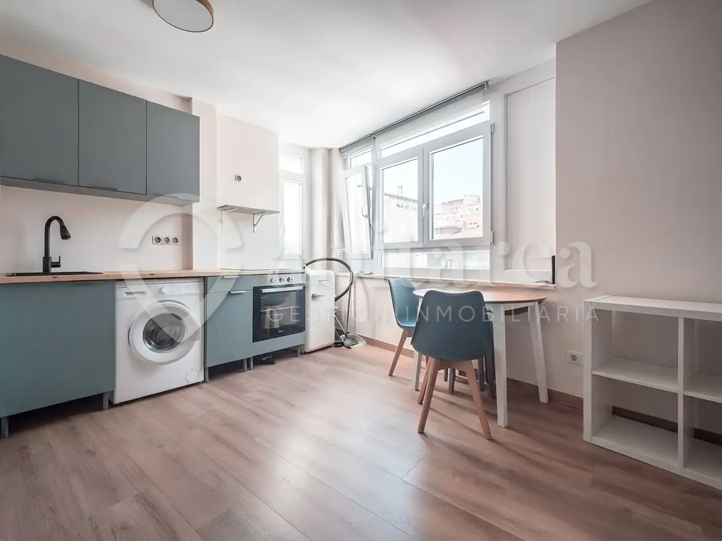 Habitación de Estudio de alquiler en Santander con Calefacción, Amueblado y Horno