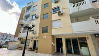 Vista exterior de Pis en venda en Roquetas de Mar amb Aire condicionat, Calefacció i Terrassa