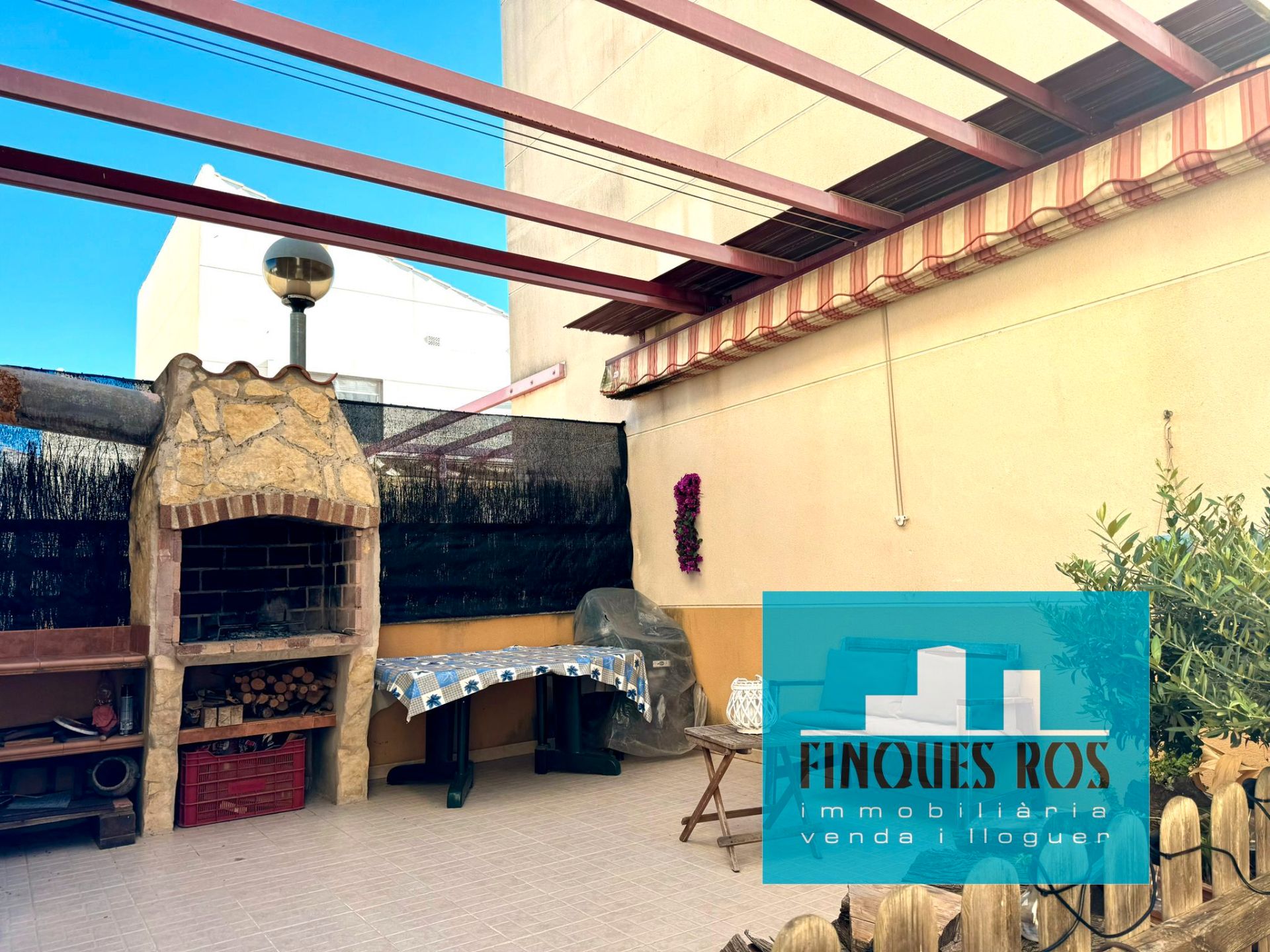 Terrassa de Casa o xalet en venda en Vinaròs amb Aire condicionat, Calefacció i Jardí privat