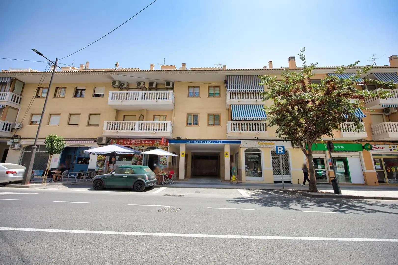 Außenansicht von Wohnungen zur Miete in El Campello mit Klimaanlage, Terrasse und Möbliert