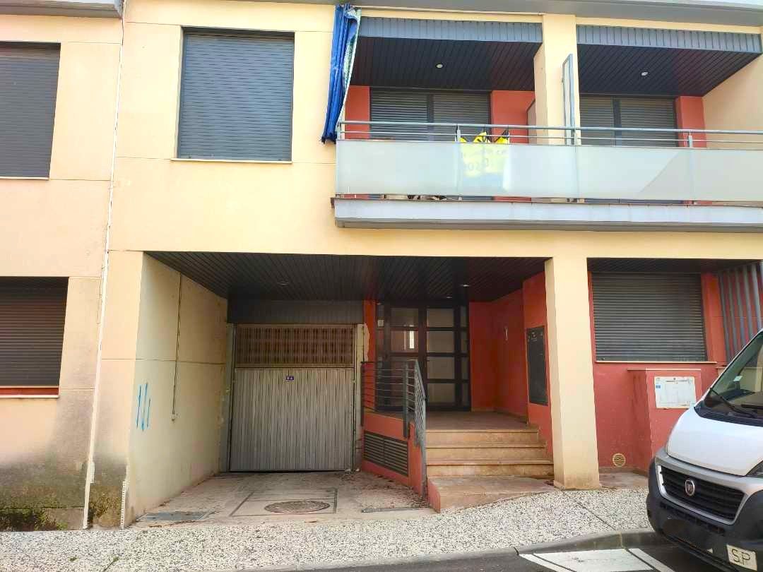 Exterior view of Garage for sale in Cadrete