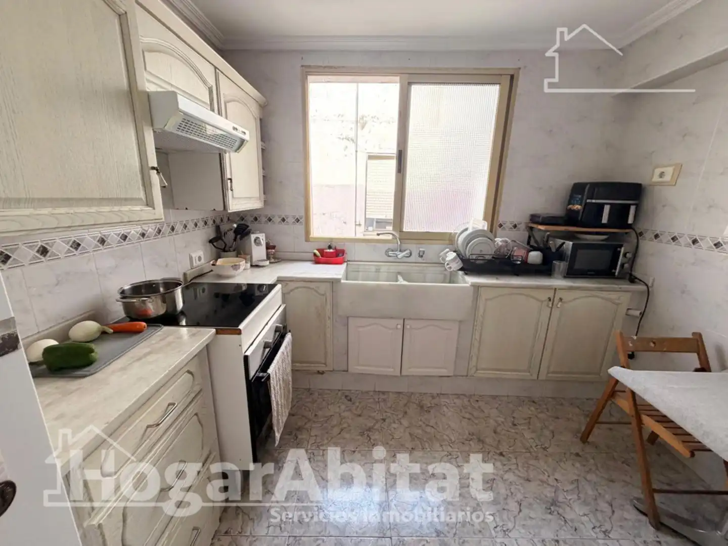 Kitchen of Flat for sale in Cheste  with Air Conditioner, Heating and Terrace