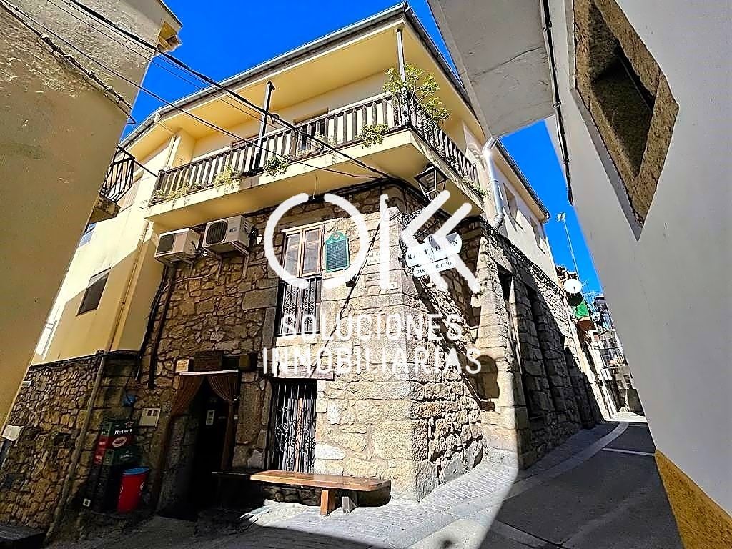 Exterior view of Building for sale in Villamiel