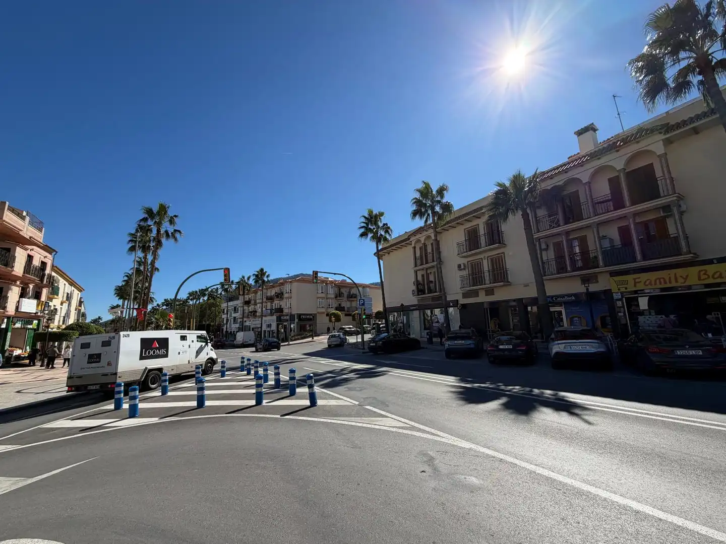 Inmuebles singulares con ascensor en venta en Avenida Reyes Católicos, imagen 3