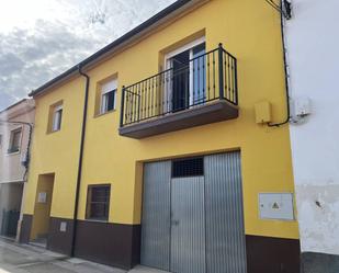 Vista exterior de Casa o xalet en venda en Híjar amb Calefacció i Moblat