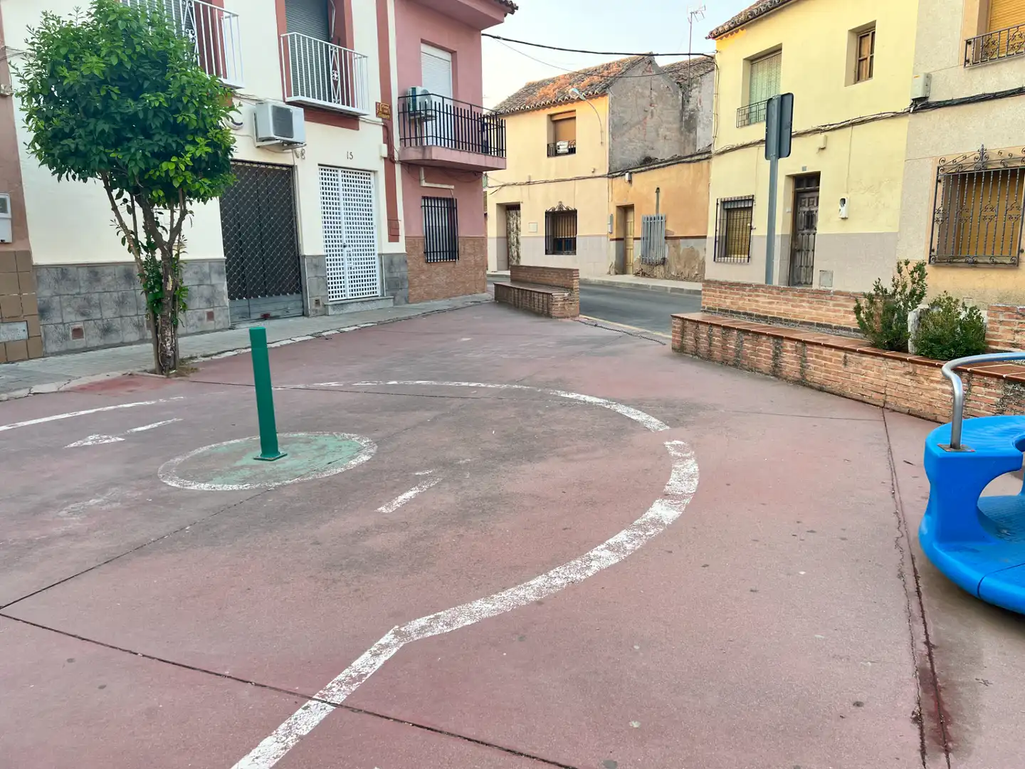 Vista exterior de Casa o xalet en venda en Villafranca de los Caballeros amb Traster