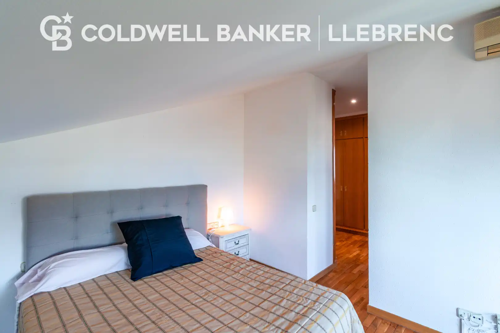 Bedroom of Houses for sale in Sant Cugat del Vallès  with Air Conditioner, Heating and Private garden