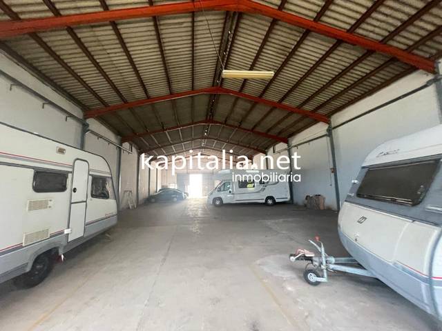 Nave industrial en Venta en L'Alcúdia de Crespins