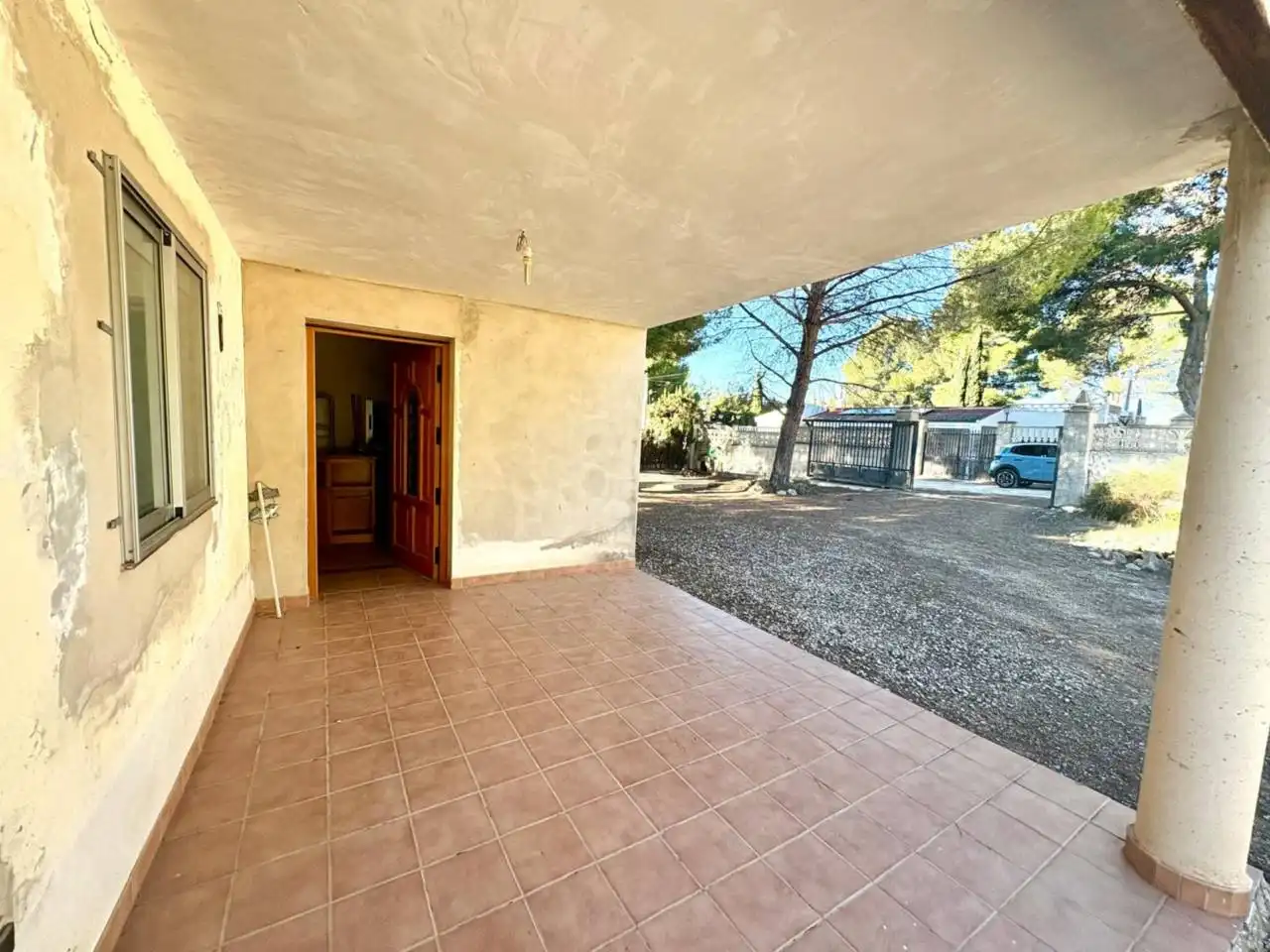 Vista exterior de Casa o xalet en venda en Tibi amb Jardí privat