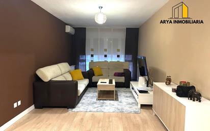 Living room of Flat for sale in Loeches  with Air Conditioner, Heating and Storage room