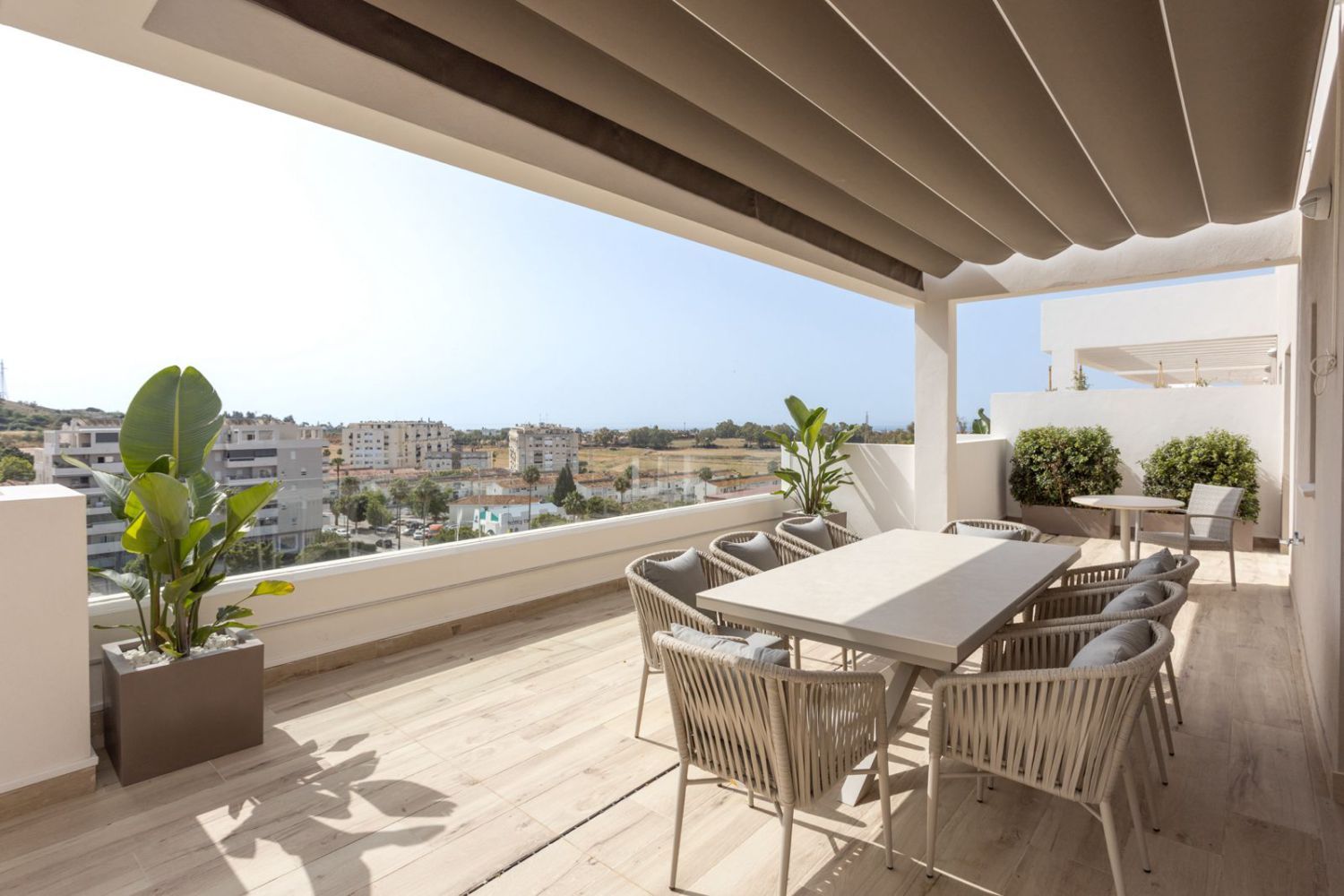 Terraza de Ático de alquiler en Marbella con Terraza, Trastero y Piscina comunitaria