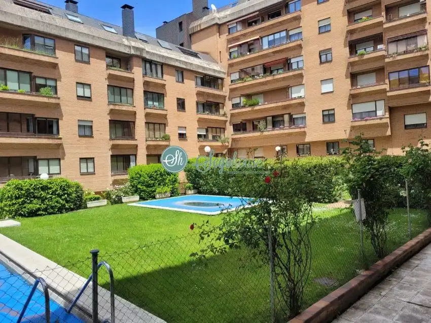 Schwimmbecken von Wohnung zum Verkauf in Segovia mit Heizung