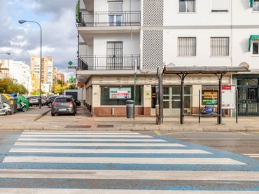 Local comercial en venda a Avenida DE DILAR