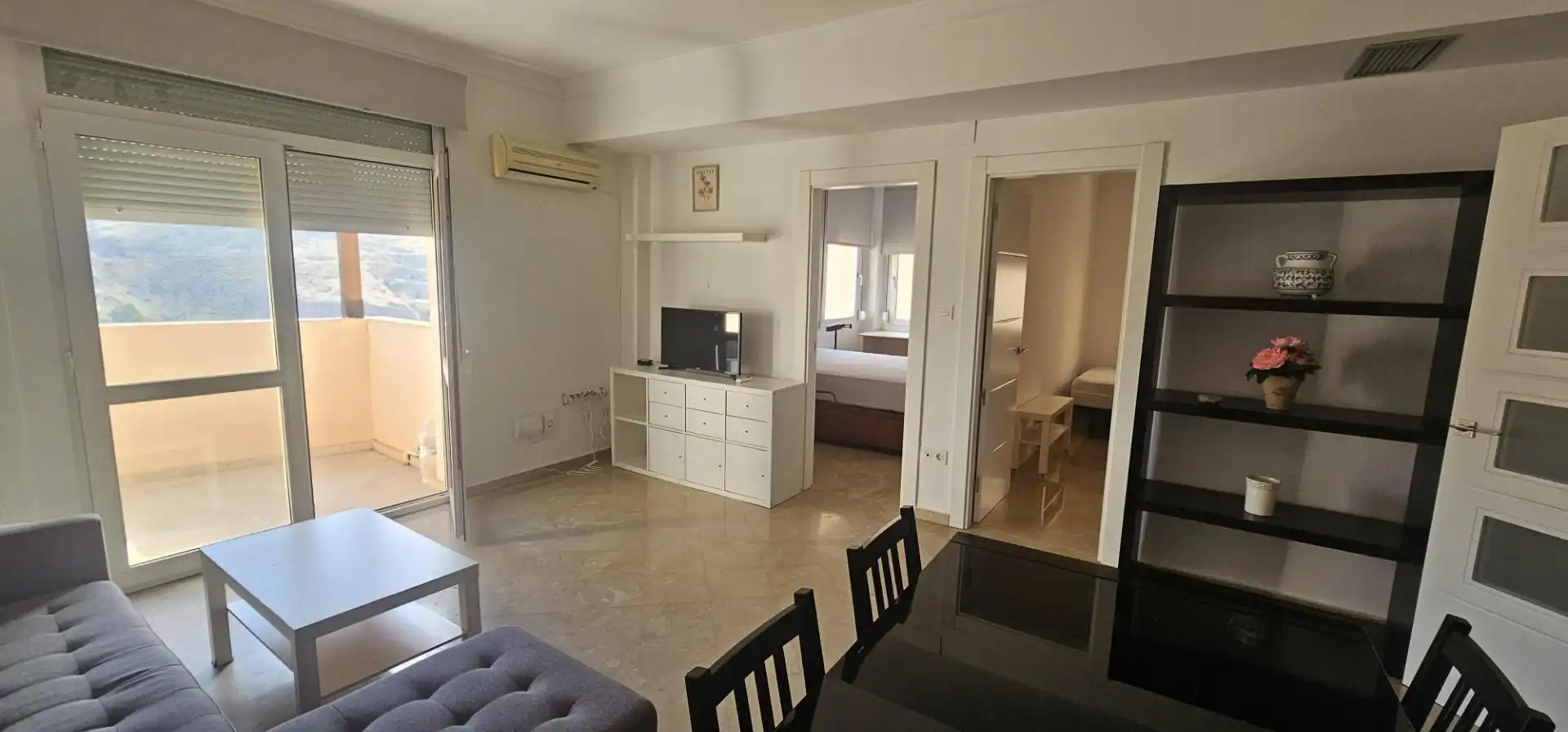 Flat for rent in Calle de Aixa 'La Horra', Camino de los Neveros - Serrallo