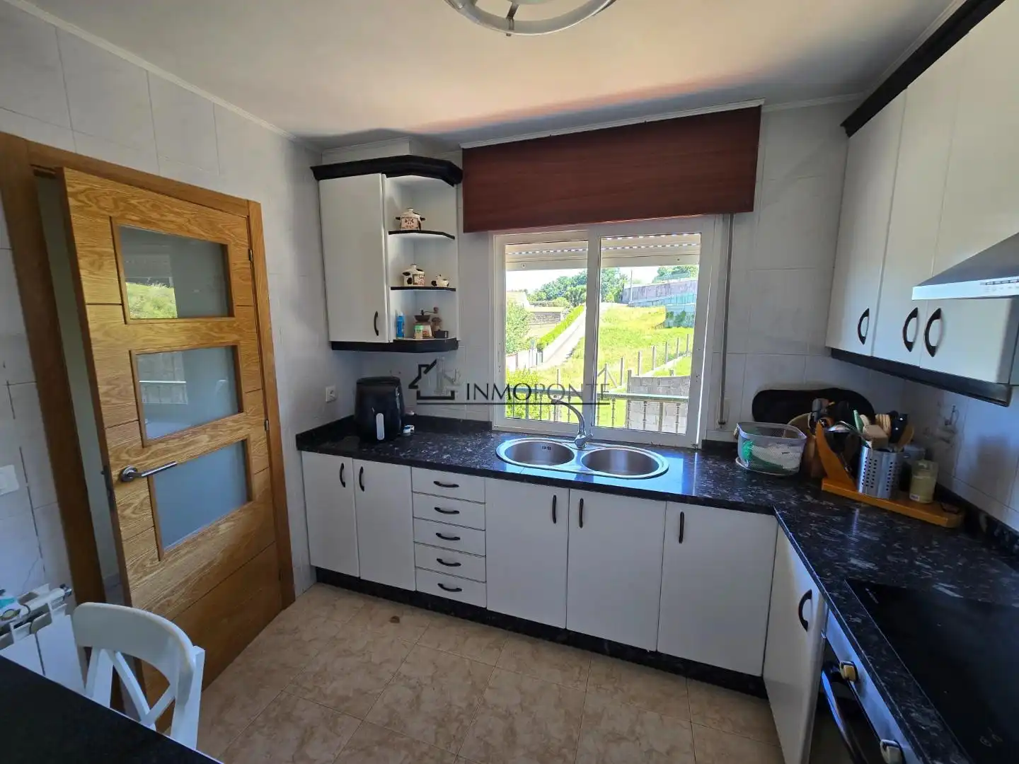 Cocina de Casa o chalet en venta en Pontevedra Capital  con Calefacción, Jardín privado y Terraza