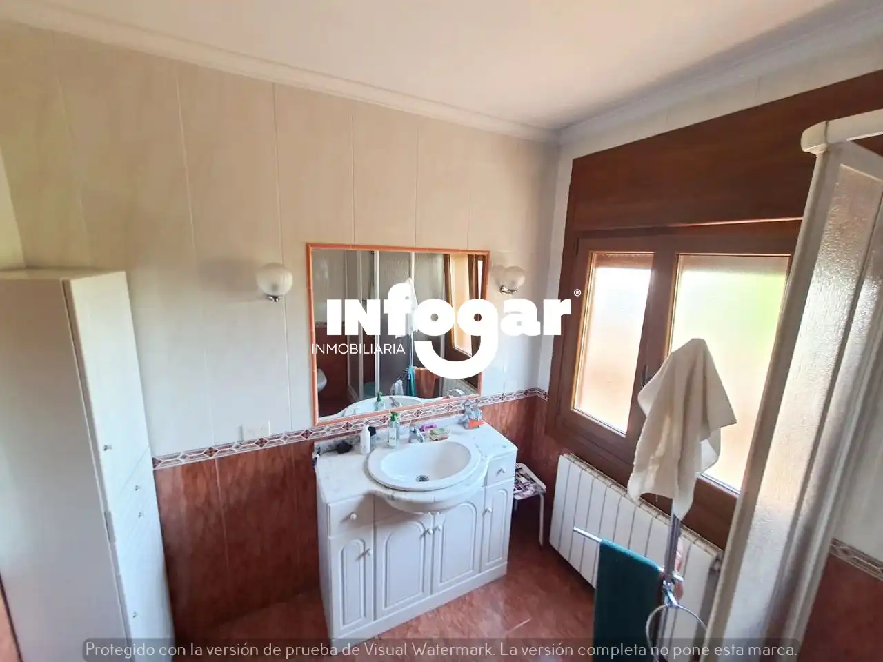 Baño de Casa o chalet de alquiler en O Rosal   con Calefacción, Jardín privado y Terraza