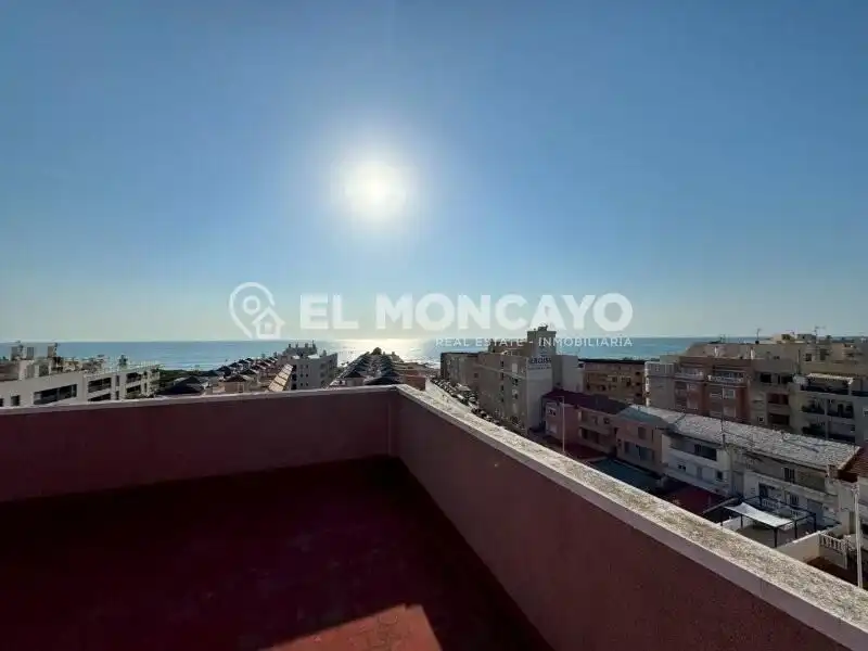 Vista exterior de Apartamento en venta en Torrevieja con Aire acondicionado, Calefacción y Trastero
