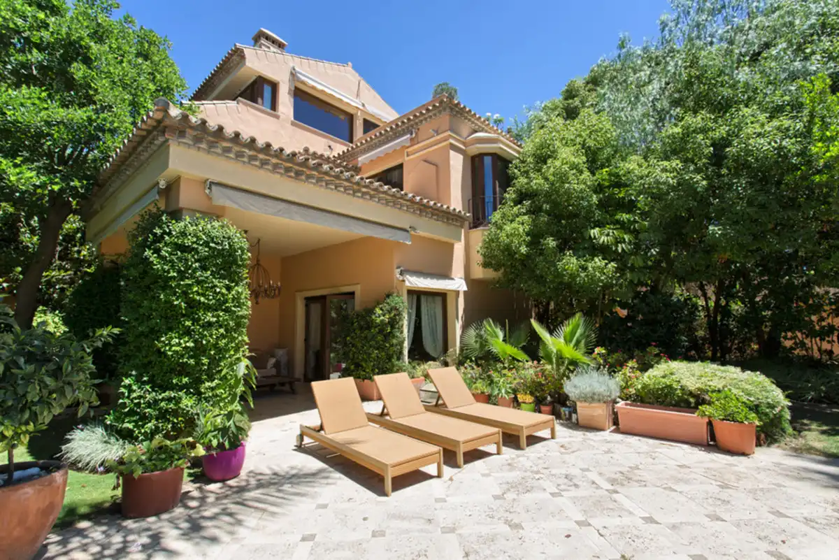 Casa amb piscina en venda a Marbella Centro, imagen 2