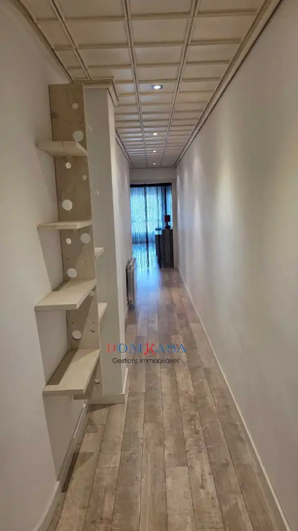 Flat with terrace for sale in Plaça 1 d'octubre 10, imagen 2